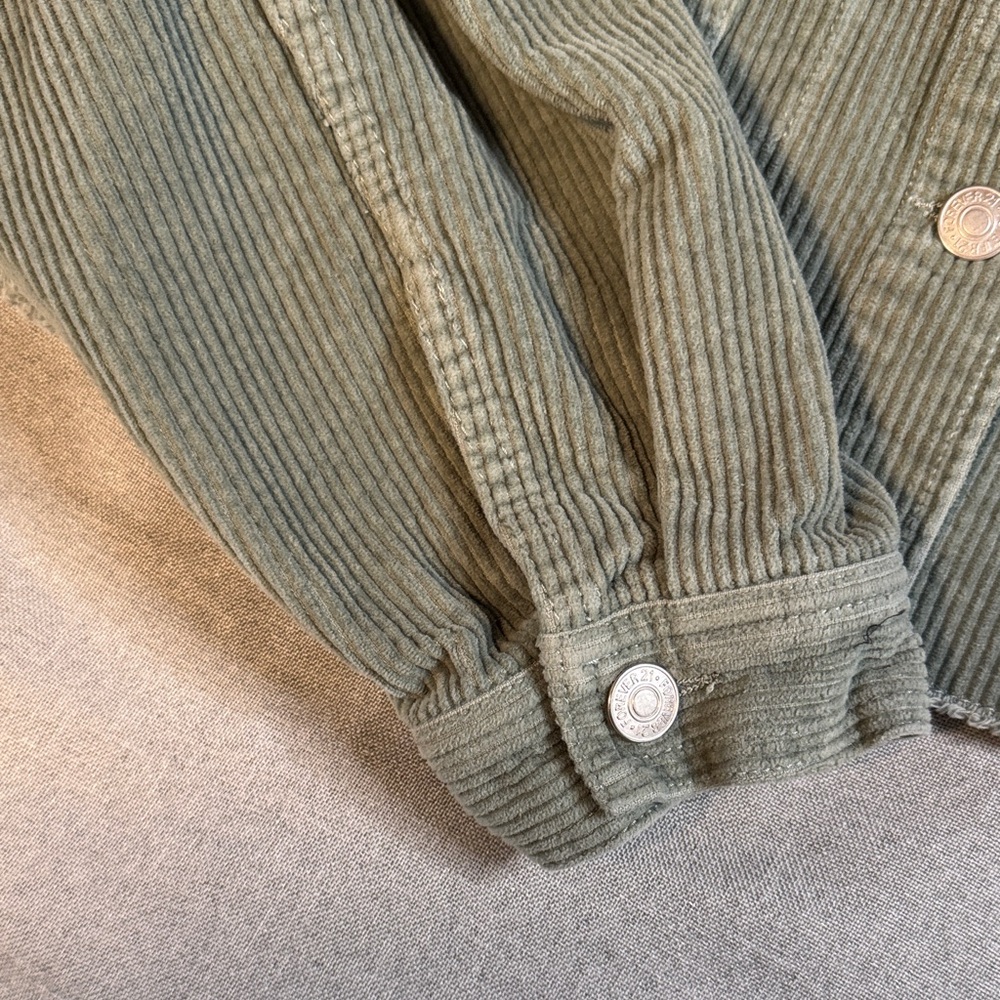 Forever 21 Cropped Corduroy Jacket in Sage - Picture 4 of 6